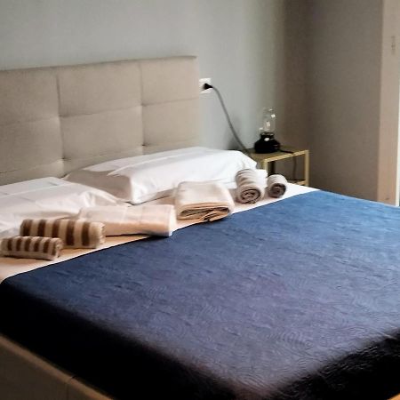 Апартаменты Casavacanzacentrale Privato Болонья Экстерьер фото